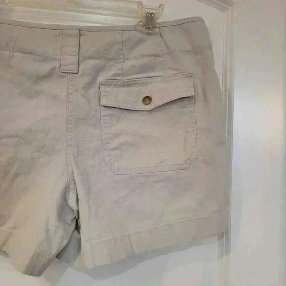 Covington Women's Tan Cotton Spandex Shorts - Picture 6 of 8